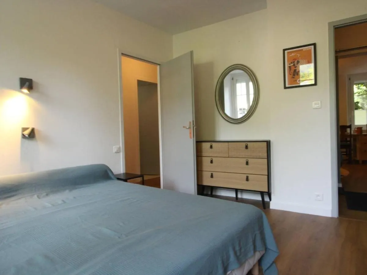 Apartment Appartement Tout Confort 3 Pieces Avec Terrasse Et Wifi, Face Aux Thermes De Luchon - Fr-1-313-225 Bagneres-de-Luchon