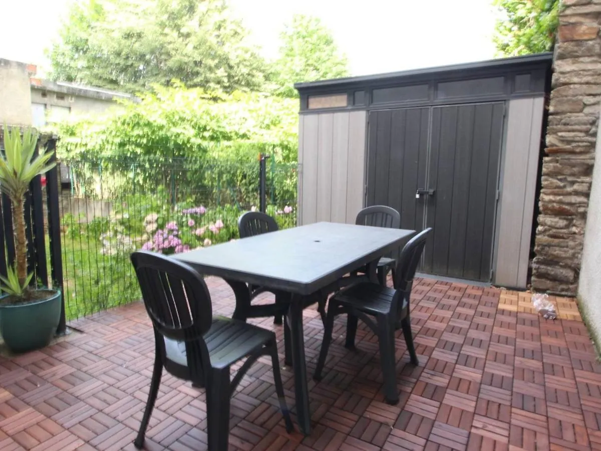 Appartement Tout Confort 3 Pieces Avec Terrasse Et Wifi, Face Aux Thermes De Luchon - Fr-1-313-225 Bagneres-de-Luchon 0*,  France