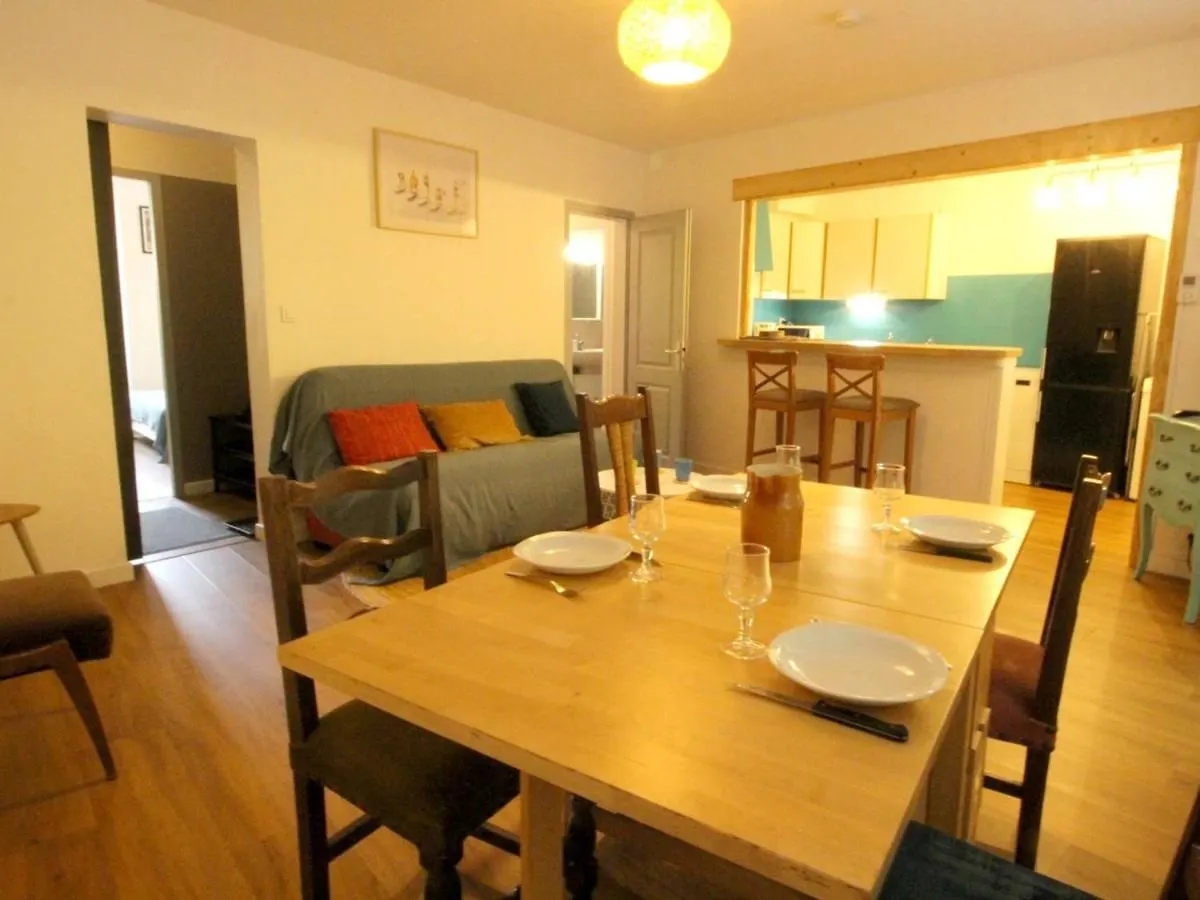 Apartment Appartement Tout Confort 3 Pieces Avec Terrasse Et Wifi, Face Aux Thermes De Luchon - Fr-1-313-225 Bagneres-de-Luchon