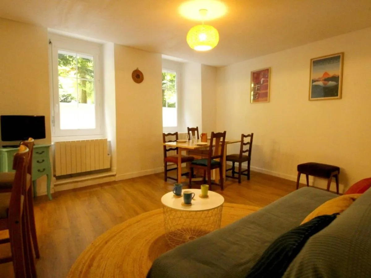 Appartement Tout Confort 3 Pieces Avec Terrasse Et Wifi, Face Aux Thermes De Luchon - Fr-1-313-225 Bagneres-de-Luchon 0*,